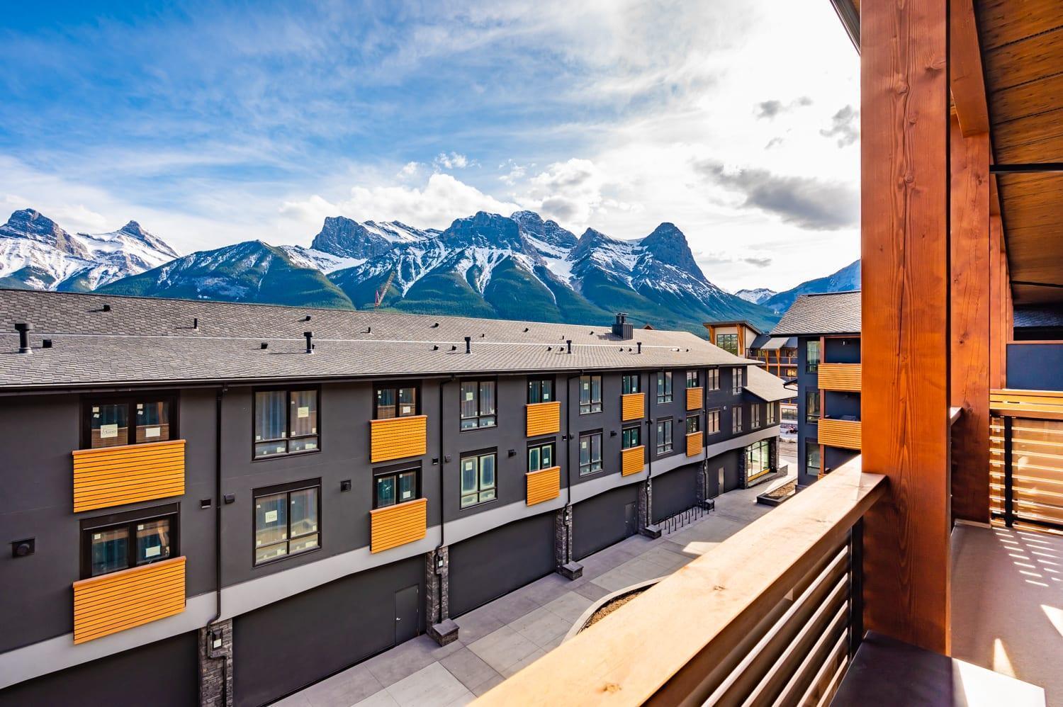 Exclusive Tamarack Penthouse - *