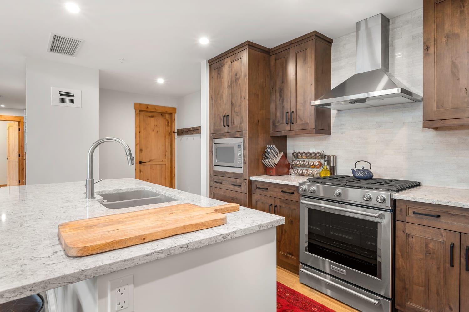 Exclusive Tamarack Penthouse - * Canmore