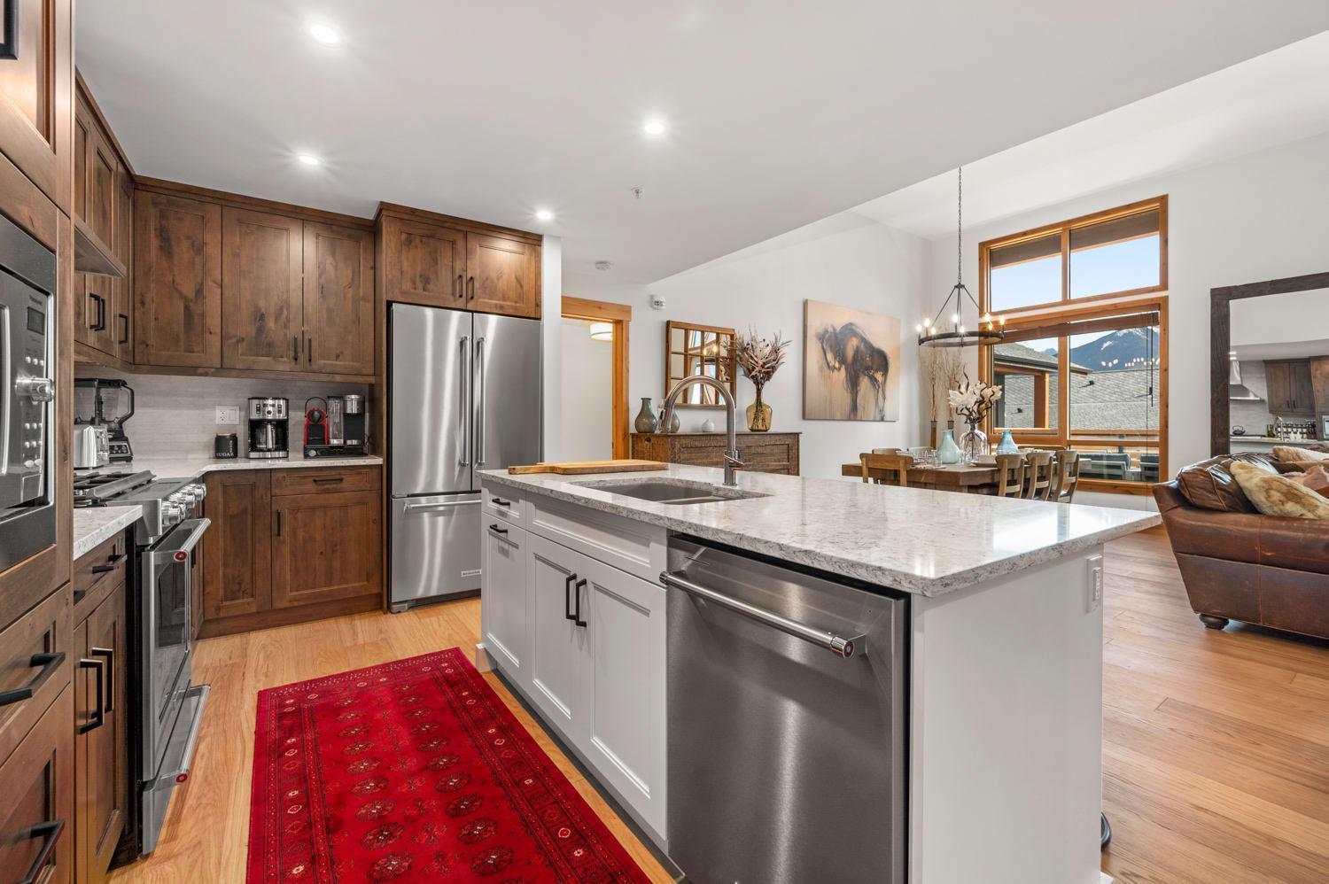 Exclusive Tamarack Penthouse - *